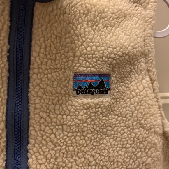 Patagonia Retro Fleece Vest - Picture 2 of 4
